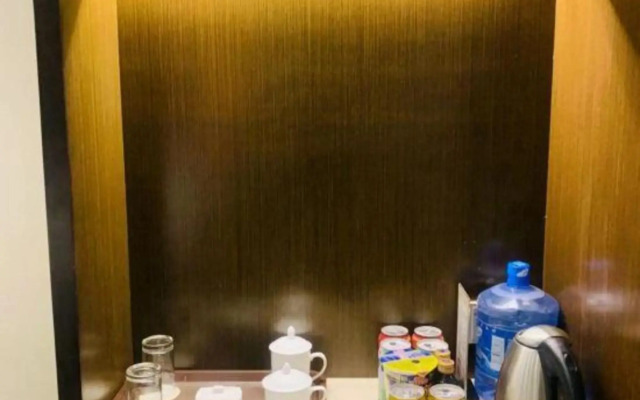 Zhendong Business Hotel