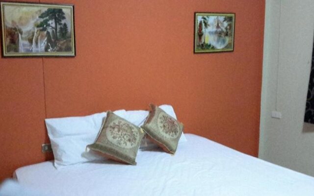 Cheap Rooms Guesthouse