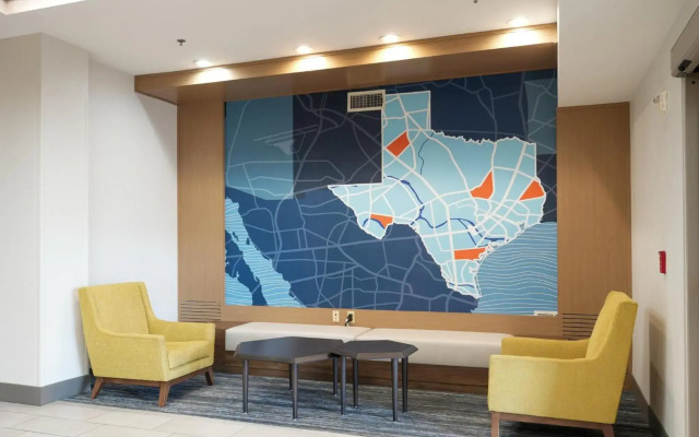 Holiday Inn Express & Suites Dallas Southwest-Cedar Hill by IHG