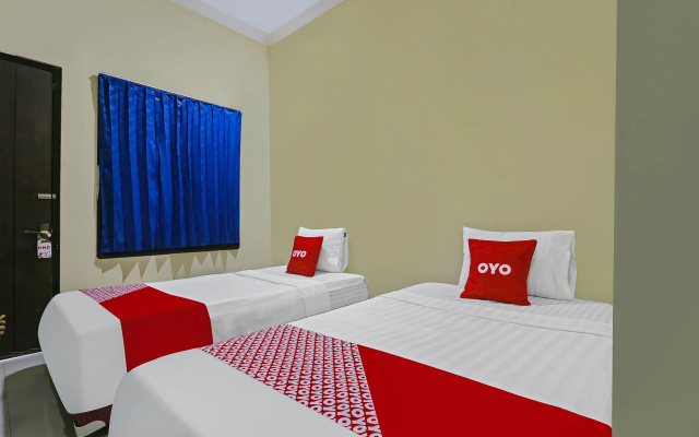 Hotel O Wahidin Guesthouse – Guest Rooms – Pekalongan