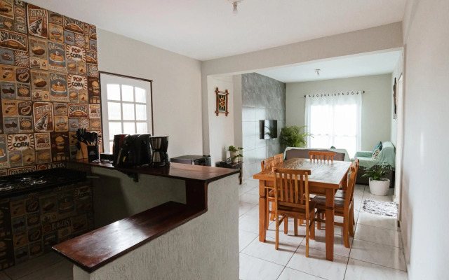 Ótimo sobrado para seu descanso e lazer!!!