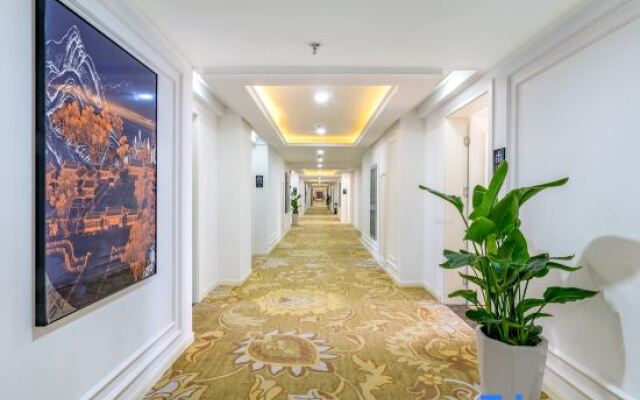 Huadong International Hotel