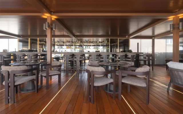 Adia Aluma Athens, Curio Collection By Hilton