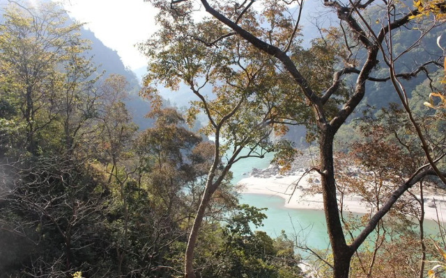 Neemrana's Glasshouse on The Ganges