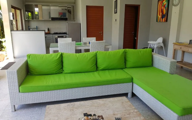 Sunshoot Villa Sandat