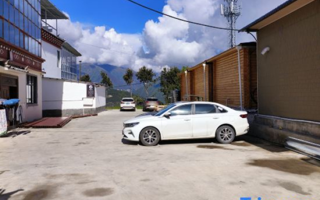 Xuelu Youju Homestay