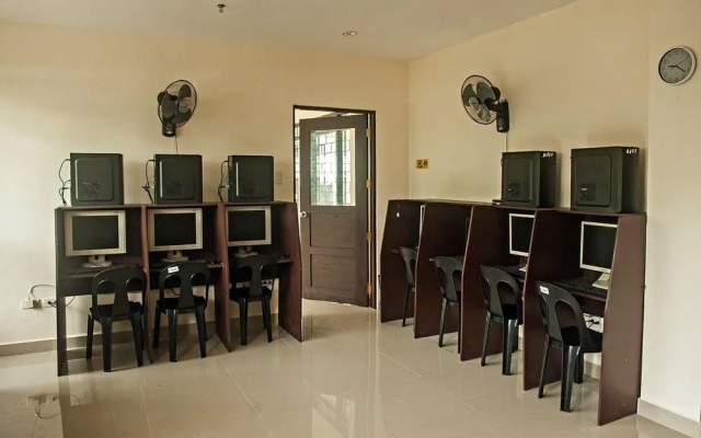 Spacious Private apartment at Laorenza Residences