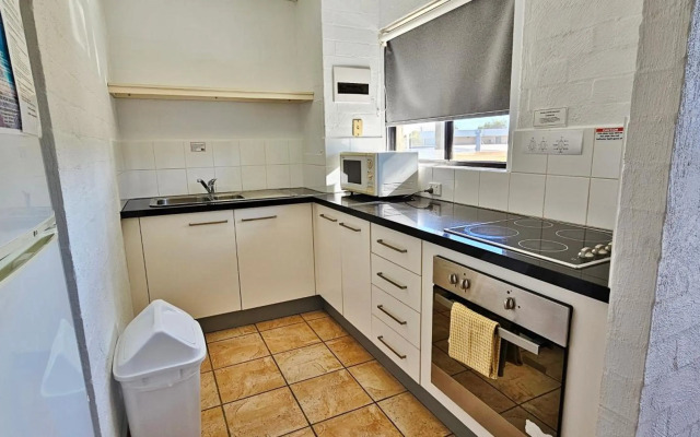 Riverview Holiday Apartment 6 - Kalbarri WA