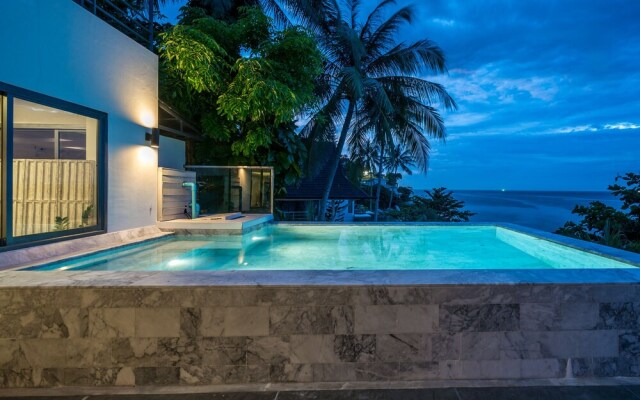 Farrah Oceanfront Villa