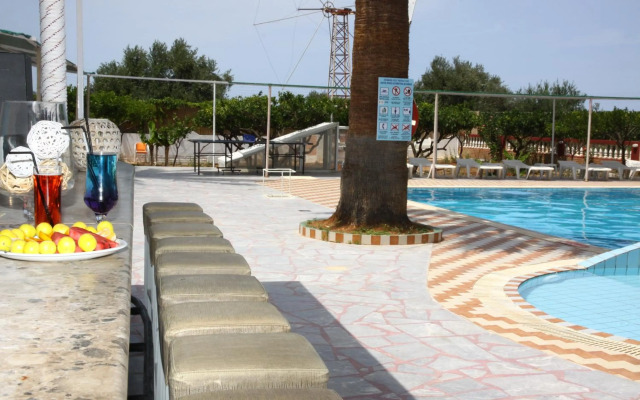 Triton Garden Hotel