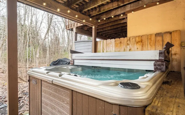 Laurel Brook 39 by Taylor Made Deep Creek