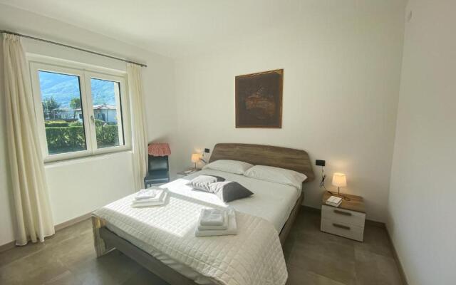 Paradiso-Boschetto Strand Bungalow mit Pool