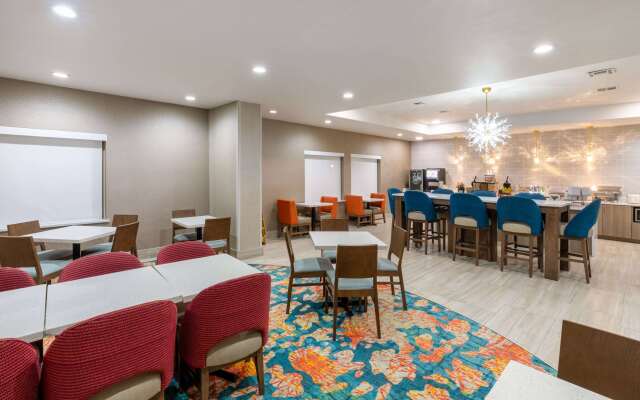 La Quinta Inn & Suites by Wyndham New Braunfels