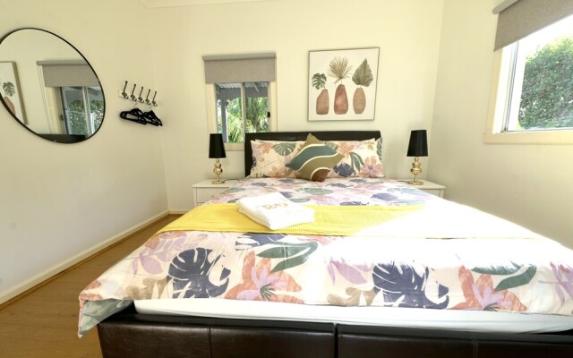 Rosebud Pet-Friendly Beach Holiday House