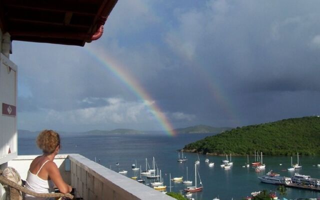 Hillcrest Guest House USVI