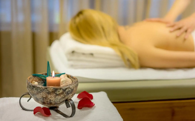 Kyma Suites Beach Hotel