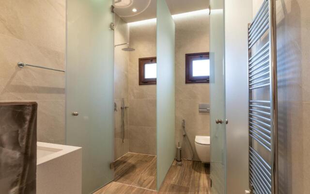 Lydia Suites And Rooms