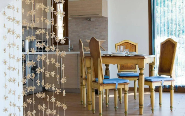 Poikilma Alonissos Villas