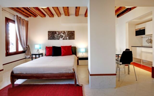 Venetian Grand Canal Suite Apartment