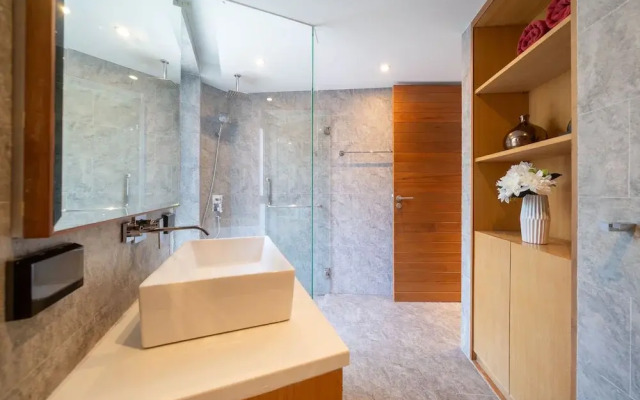 Luxury 2BR Apartment in Bluepoint 82