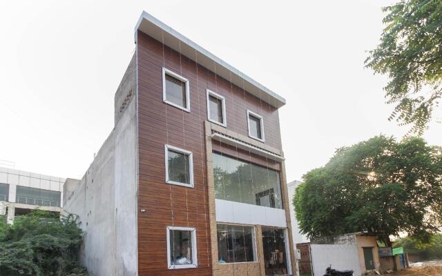 Comfort Enn by OYO Rooms