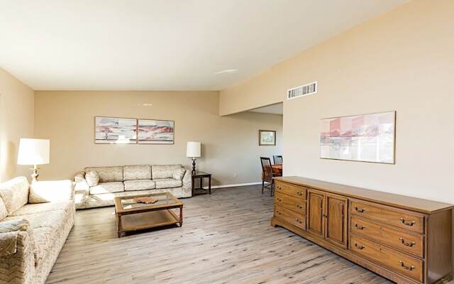 Shadow Mountain Retreat 4BR by Casago