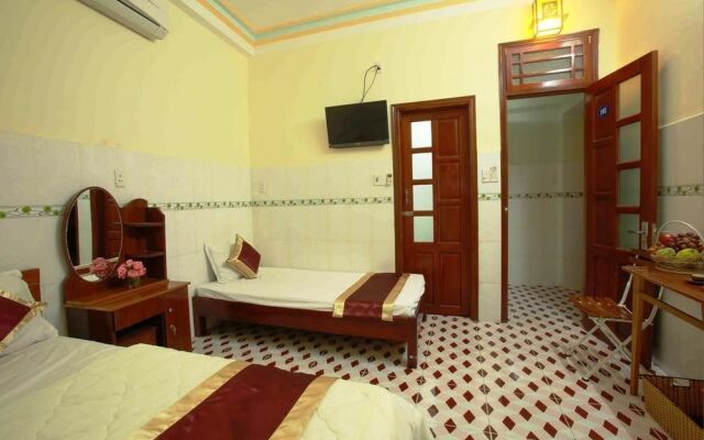 Quy Long Homestay