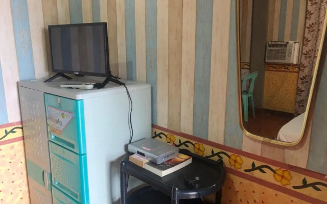 El Krimphoff Resort