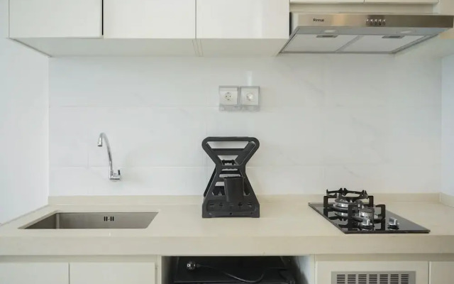 Cozy And Nice Studio At Sky House Bsd Apartment