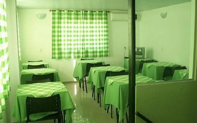 Strato Express Residence