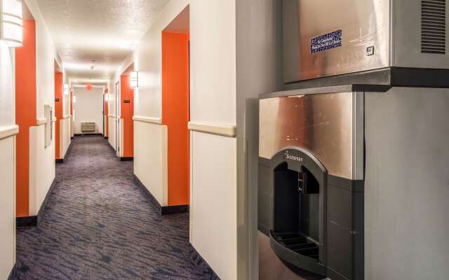 Motel 6 Lincoln City, OR