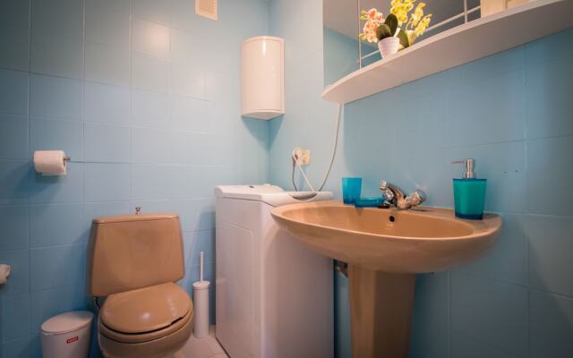 Holidays2Benal Beach