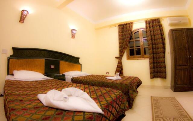 Sea Horse Hotel