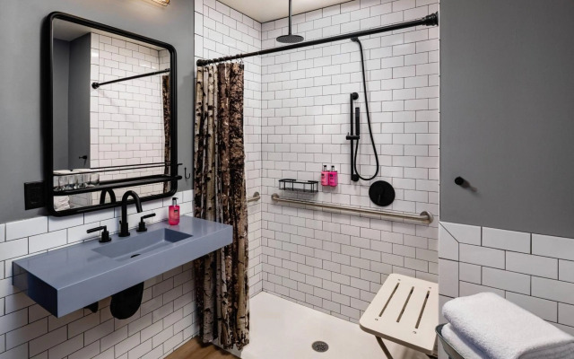 Moxy Minneapolis Downtown