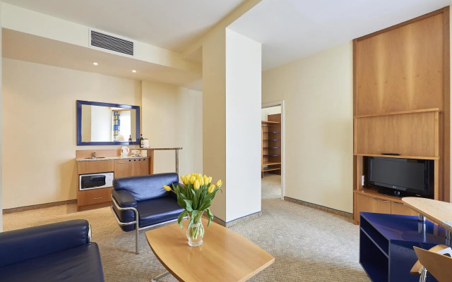 Mamaison Hotel Chain Bridge Budapest