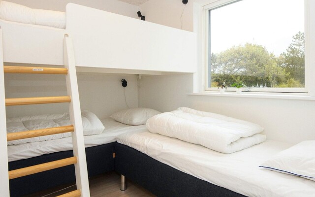 8 Person Holiday Home in Vemb