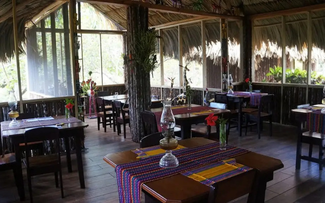 Pine Ridge Lodge