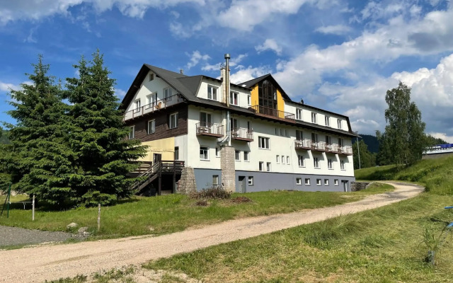 Hotel Harrachov Inn