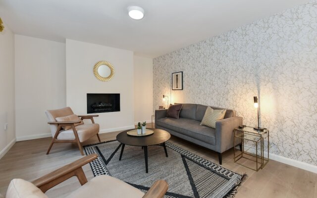 London Lifestyle - Knightsbridge II