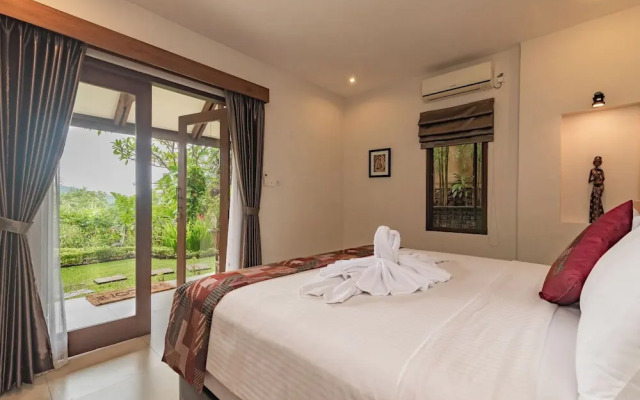 Alamanda Lovina Resort