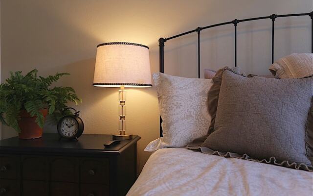 Biltmore Cloisters 2 BR by Casago