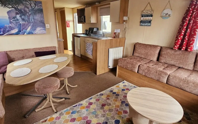 3 Bed Standard Caravan Robinhood