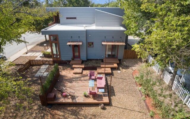 The Local - 2 Blocks to DT Fay - Walk Everywhere!