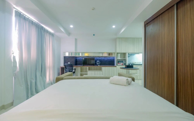 Trendy and Spacious Studio Azalea Suites Apartment
