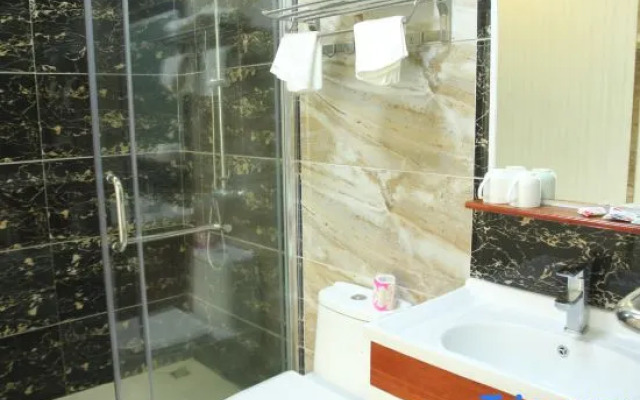 18th Haitian Holiday Theme Hotel