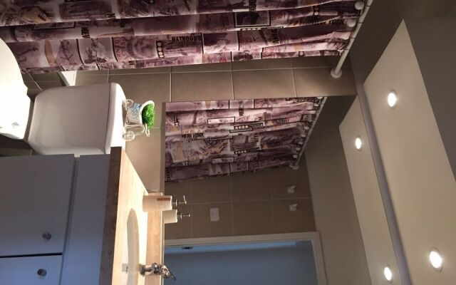 Almond Suite - San Francisco