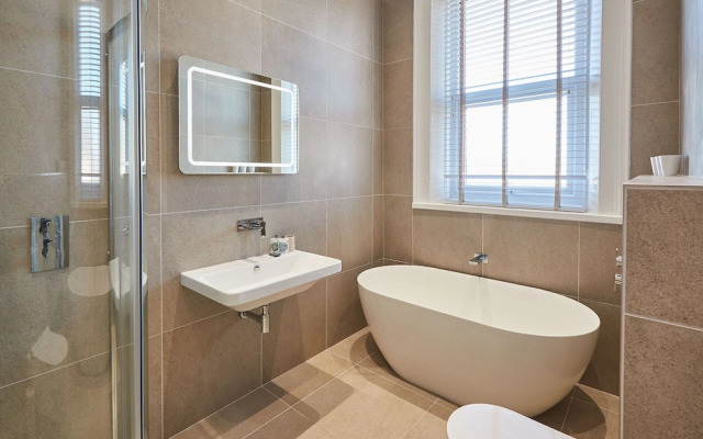 Host Stay Cheviot House