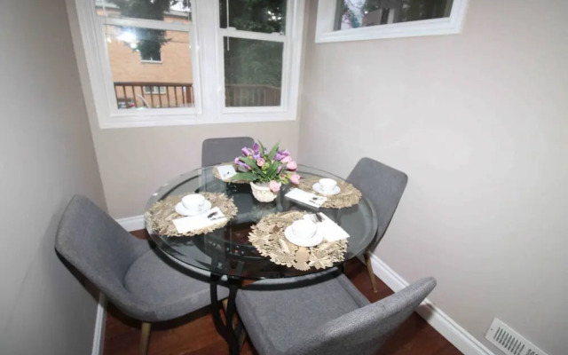 Charming Stay in Marvelous Seattle