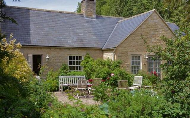 Weir House