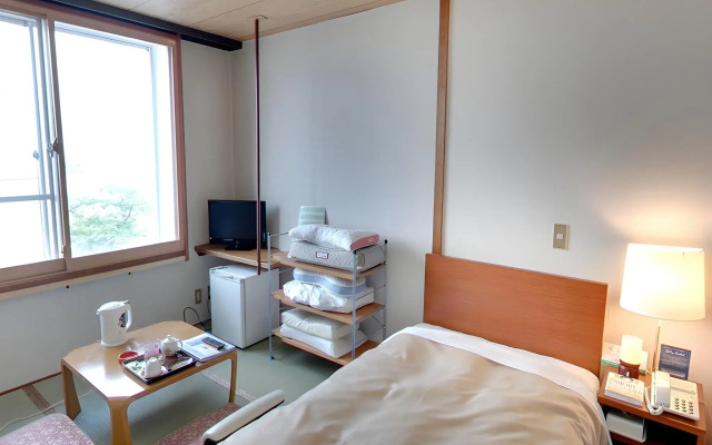 Lake Side Hotel MINATOYA